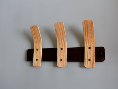 Oak Coat Rack - Tordu - Black